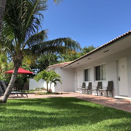 Elizabeth House Inn Deerfield Beach Exterior photo